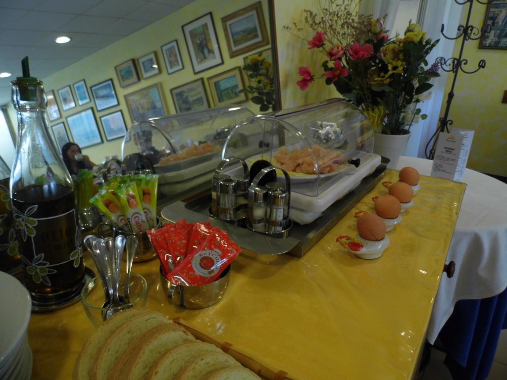 Hotel Ely Viareggio