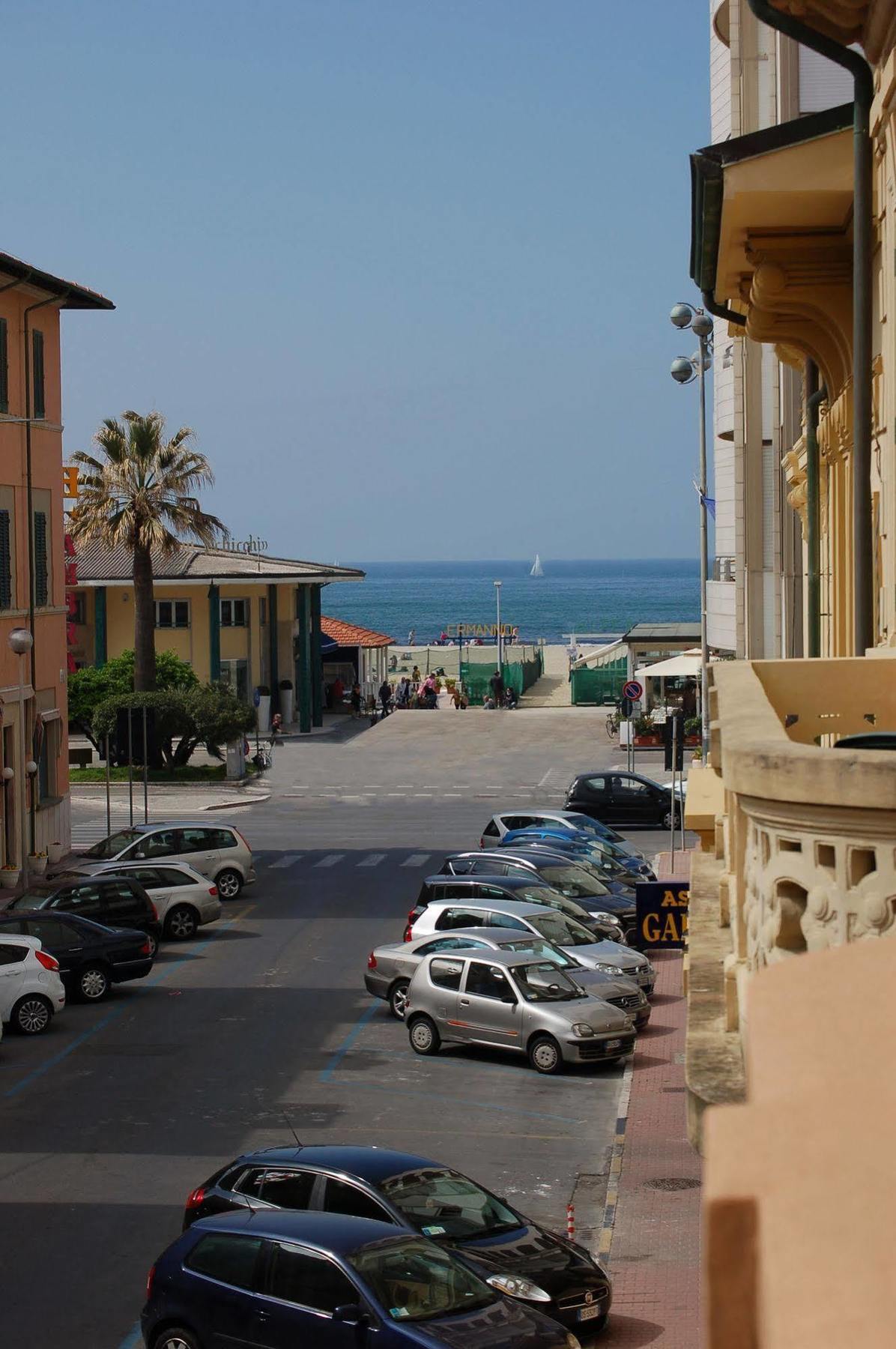 Hotel Ely Viareggio