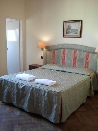 Ely Hotel 2*